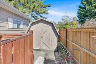 21100 NE Sandy Blvd, Fairview, OR 97024 - Photo 36