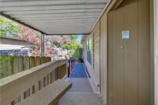 21100 NE Sandy Blvd, Fairview, OR 97024 - Photo 30