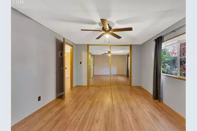 21100 NE Sandy Blvd #62, Fairview, OR 97024 - Photo 20