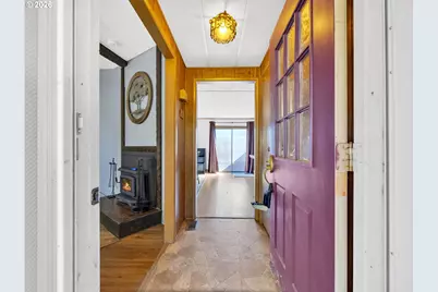 21100 NE Sandy Blvd #62, Fairview, OR 97024 - Photo 40