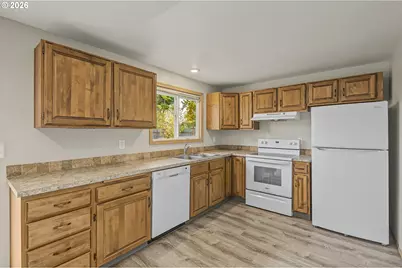 1874 NE 15th Ave, Hillsboro, OR 97124 - Photo 6