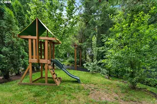 12119 SE Henderson Dr, Portland, OR 97266 - Photo 32