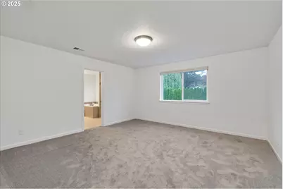13087 SE Gateway Dr, Happy Valley, OR 97086 - Photo 20