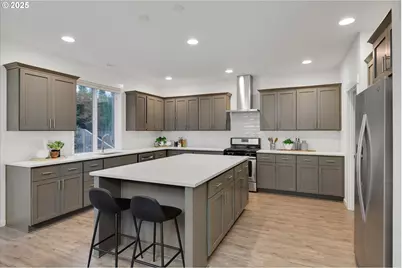 13087 SE Gateway Dr, Happy Valley, OR 97086 - Photo 8