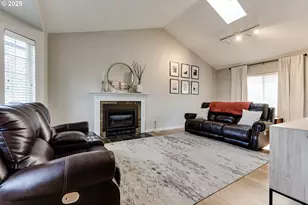 870 Monroe St, Harrisburg, OR 97446 - Photo 4