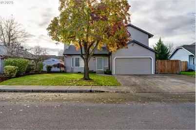 870 Monroe St, Harrisburg, OR 97446 - Photo 2