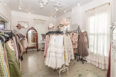 21497 Highway 99E, Aurora, OR 97002 - Photo 8