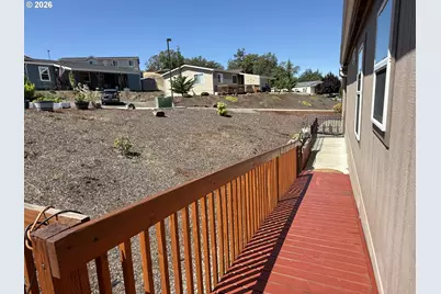 225 Nestucca Ln, Roseburg, OR 97471 - Photo 24