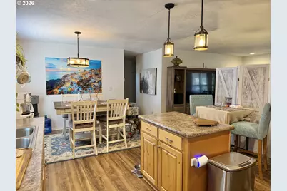 225 Nestucca Ln, Roseburg, OR 97471 - Photo 6