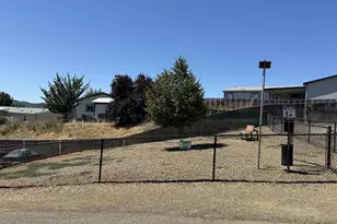 225 Nestucca Ln, Roseburg, OR 97471 - Photo 44