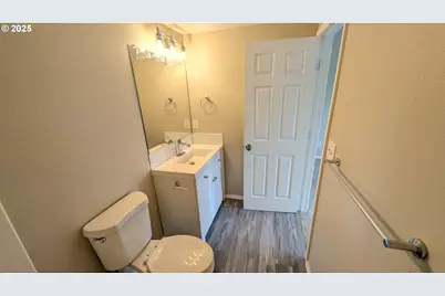 18541 SW Takena Ct, Beaverton, OR 97003 - Photo 22