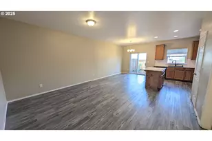 18541 SW Takena Ct, Beaverton, OR 97003 - Photo 2