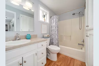 1002 W Charles St, Newberg, OR 97132 - Photo 28