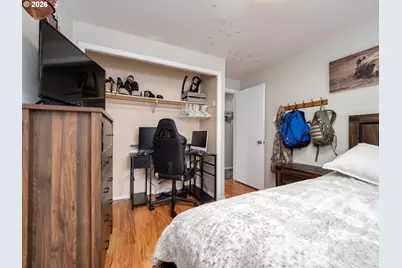 1002 W Charles St, Newberg, OR 97132 - Photo 32