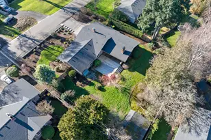 8845 SW Rambler Ln, Portland, OR 97223 - Photo 2