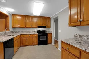 29652 Lusk Rd, Eugene, OR 97405 - Photo 22