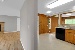 29652 Lusk Rd, Eugene, OR 97405 - Photo 10