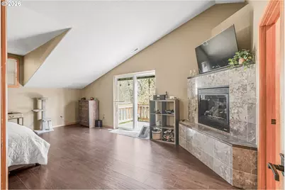 1760 SW Goucher Ct, McMinnville, OR 97128 - Photo 8