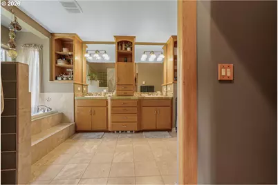 1760 SW Goucher Ct, McMinnville, OR 97128 - Photo 14