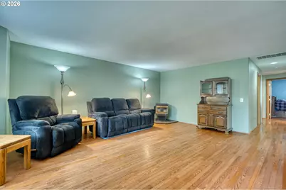 355 S 13th St, Saint Helens, OR 97051 - Photo 8