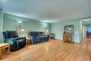 355 S 13th St, Saint Helens, OR 97051 - Photo 8