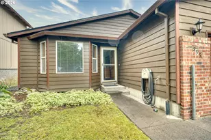 355 S 13th St, Saint Helens, OR 97051 - Photo 4