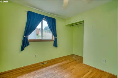 355 S 13th St, Saint Helens, OR 97051 - Photo 22