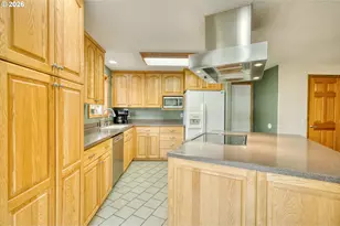 355 S 13th St, Saint Helens, OR 97051 - Photo 14