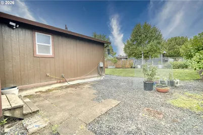 355 S 13th St, Saint Helens, OR 97051 - Photo 28