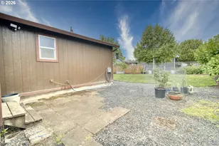 355 S 13th St, Saint Helens, OR 97051 - Photo 28