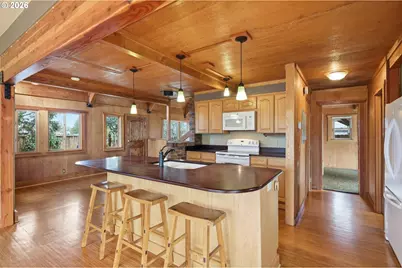 2096 1/2 Arthur St, Eugene, OR 97405 - Photo 10