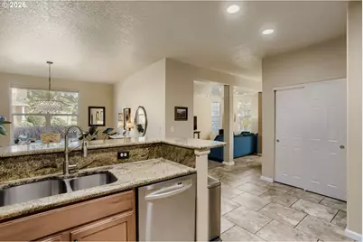 3710 SE Scarlet Pl, Hillsboro, OR 97123 - Photo 22