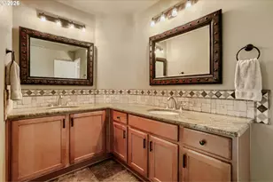 3710 SE Scarlet Pl, Hillsboro, OR 97123 - Photo 36
