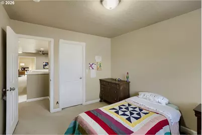 3710 SE Scarlet Pl, Hillsboro, OR 97123 - Photo 38