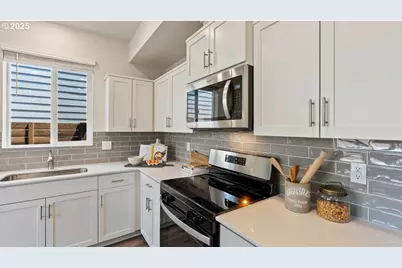 3564 SW Binford Ave, Gresham, OR 97080 - Photo 4