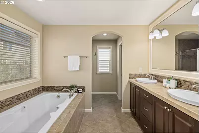 16917 NW Lynch Ln, Portland, OR 97229 - Photo 20