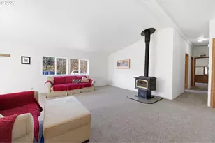 25205 NW Mt Richmond Rd, Yamhill, OR 97148 - Photo 6