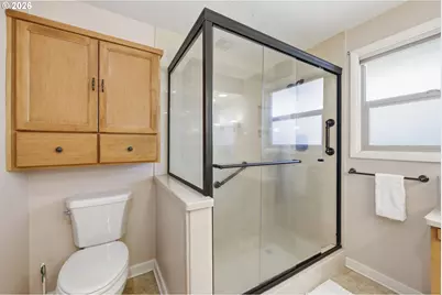 825 Louis St, Eugene, OR 97402 - Photo 32