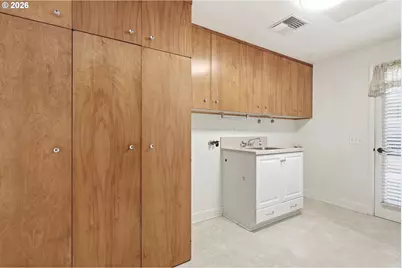 825 Louis St, Eugene, OR 97402 - Photo 34