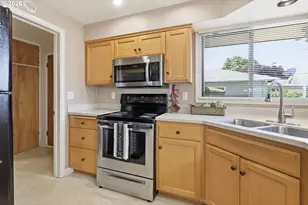 825 Louis St, Eugene, OR 97402 - Photo 18