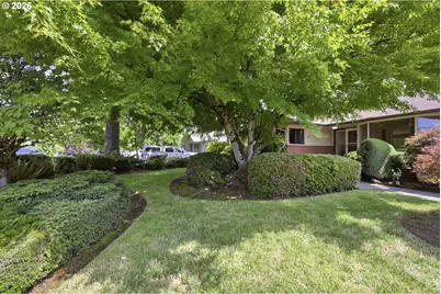 825 Louis St, Eugene, OR 97402 - Photo 4