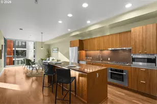 841 S Gaines St, Portland, OR 97239 - Photo 2