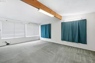 11155 SW Royal Villa Dr, Portland, OR 97224 - Photo 10