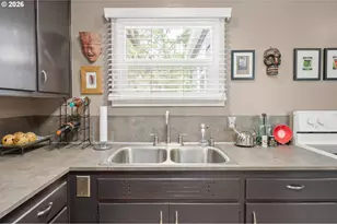 97 W 36th Ave, Eugene, OR 97405 - Photo 10