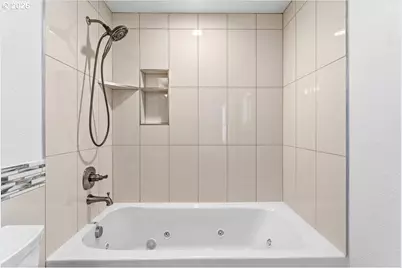 16600 SE Salmon St, Portland, OR 97233 - Photo 22