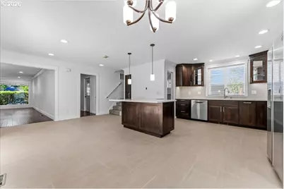 16600 SE Salmon St, Portland, OR 97233 - Photo 10