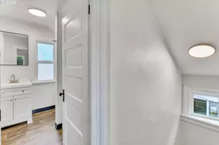 1712 SE Stark St, Portland, OR 97214 - Photo 20