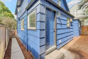 1712 SE Stark St, Portland, OR 97214 - Photo 6