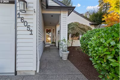 16051 SW Refectory Pl, Portland, OR 97224 - Photo 2
