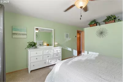 16051 SW Refectory Pl, Portland, OR 97224 - Photo 22